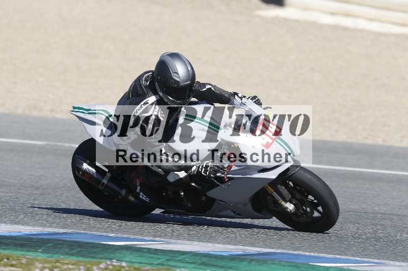 /Archiv-2024/02 29.01.-02.02.2024 Moto Center Thun Jerez/Gruppe gruen-green/414